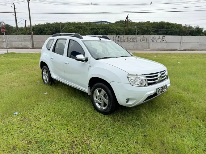 Renault Duster Dynamique 2.0 Hi-flex 16V Aut. 2013