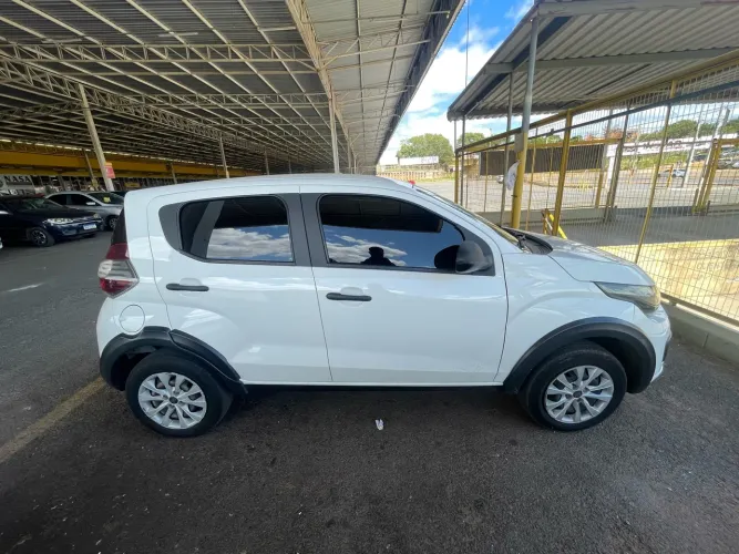 Fiat Mobi Like 1.0 Fire Flex 5P. 2023