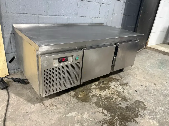Balcão Refrigerado Baixo Berta 1,30x0,70 (Aceito Cartão) 