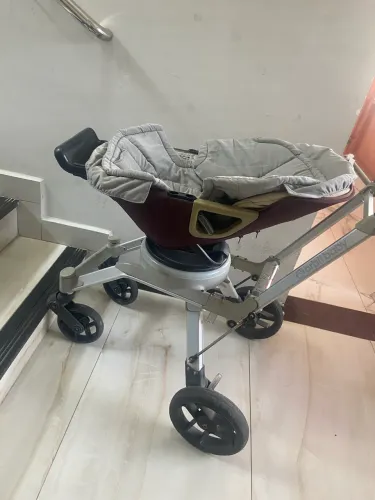 CARRINHO DE BEBÊ