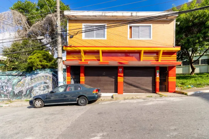 Sala comercial na Rua Professor José Pardelli, 68  70 m²