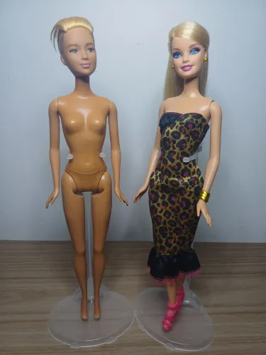Bonecas Barbie