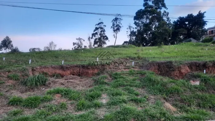 Terreno para Venda em Santana de Parnaíba, Recanto Maravilha III