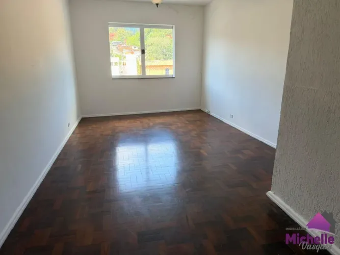 Apartamento para Locação em Teresópolis, BARRA DO IMBUÍ, 2 dormitórios, 1 banheiro, 1 vaga