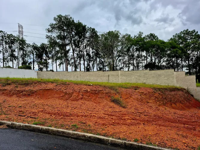 Lote 02 QD 01 - Condomínio Terraluz