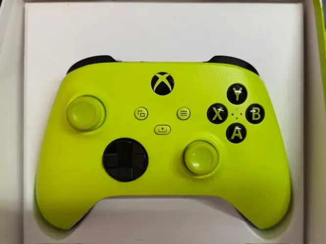 Controle Microsoft Series S/X e One Verde Electric Volt - Xbox