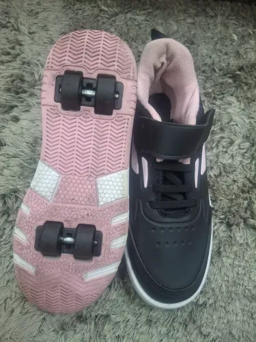 Tenis com rodinhas