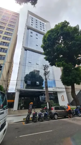 Lotus aluga salas comercias de alto padrão na Braz de Aguiar - Nazaré