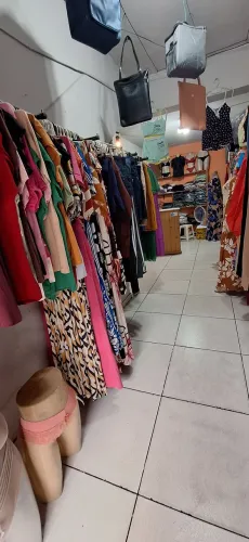 Passo uma loja de Roupas