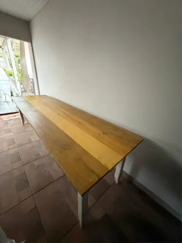 Mesa em madeira 3,00 mts por 0,87cm