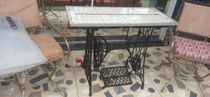 Mesa para máquina de costura