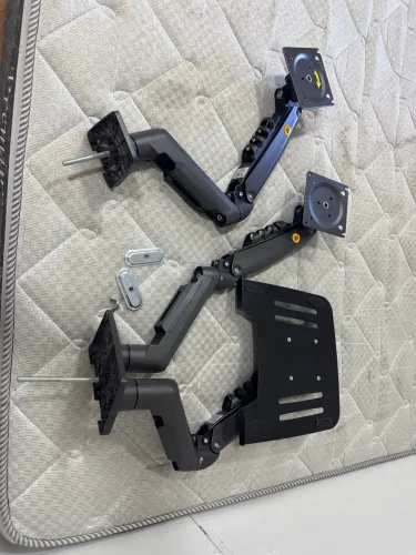 Suporte articulado para 2 monitores e notebook 
