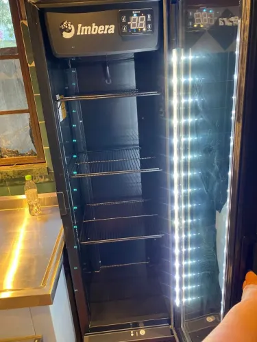 Cervejeira 230L Imbera Full Black