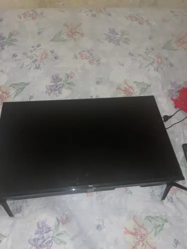 Tv tcl 32 polegadas, funcionando tudo.