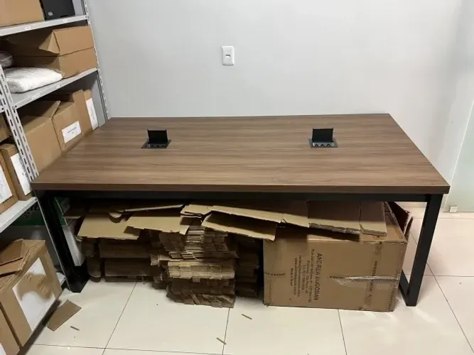 Mesa Mdf Base de Ferro
