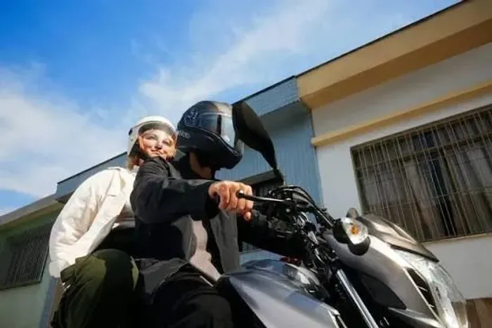 CONTRATO DE MOTO UBER