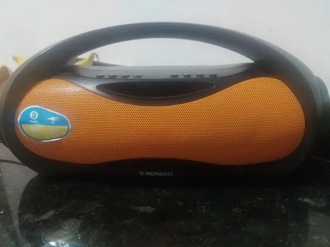 caixa de som Mondial 200