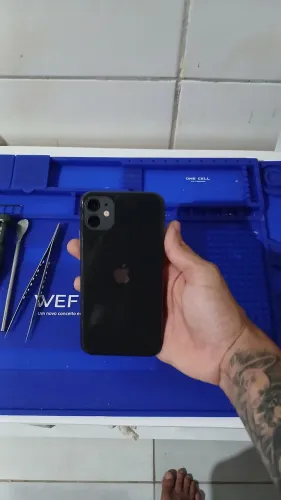 IPHONE 11 64 GB ? 