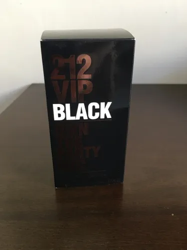 Perfume 212 vip black