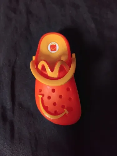 Crocs mc donalds