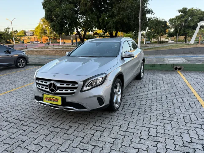 Mercedes-Benz GLA 200 Adv. 1.6/1.6 TB 16V Flex Aut. 2018