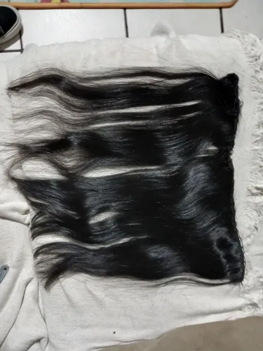 Aplique de cabelo humano