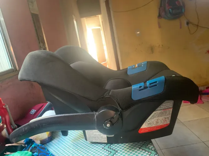 Bebê conforto 80,00