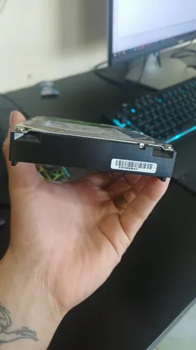 HD 4 TB SEAGATE BARRACUDA