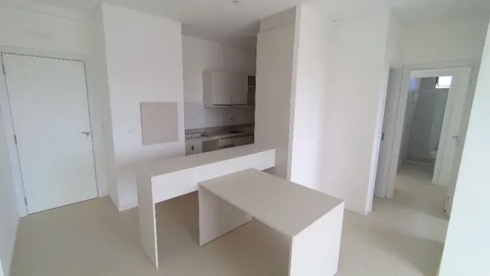 Apartamento com 2 dormitórios para alugar, 62 m² por R$ 3.372,00/mês - Tabuleiro - Cambori