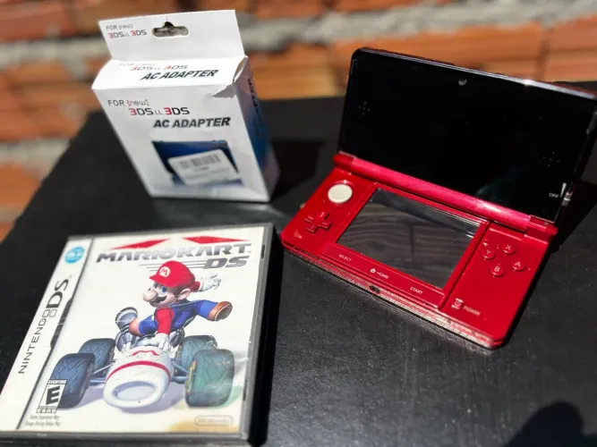 NINTENDO 3DS VERMELHO