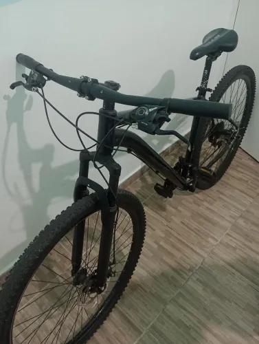 Bicicleta em ótimo estado de conservação.