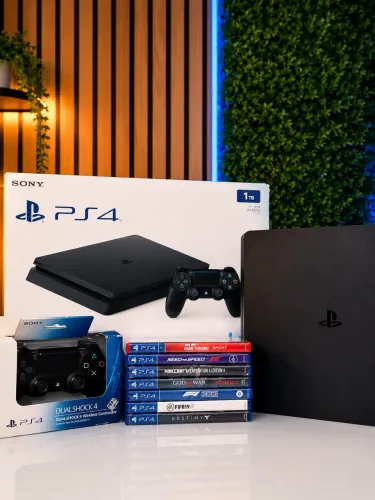 PS4 Slim 1TB - Ótimo estado 