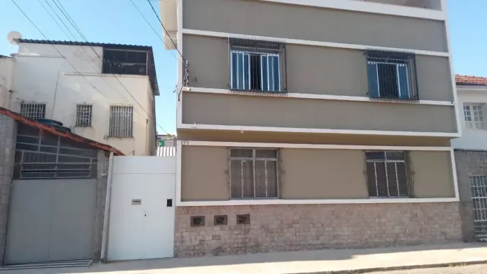 Imóvel para aluguel tem 60 metros quadrados com 2 quartos em Poço Rico - Juiz de Fora - MG