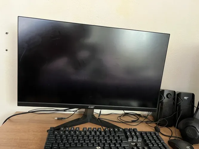 Vende-se Monitor pra pc gamer