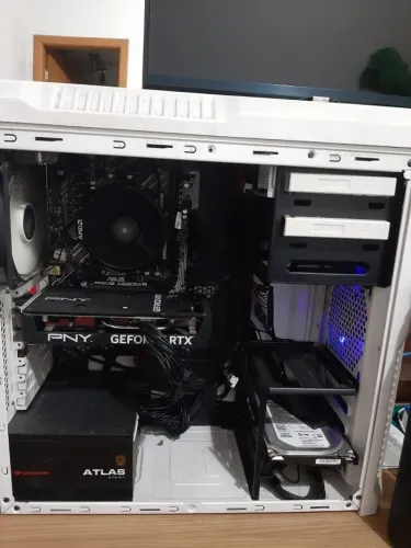 PC Desktop Gamer
