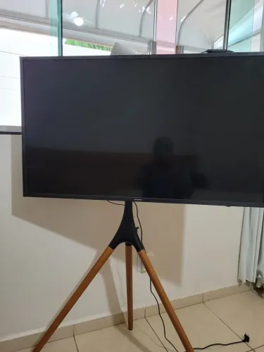 Televisor Sansung pouco uso
