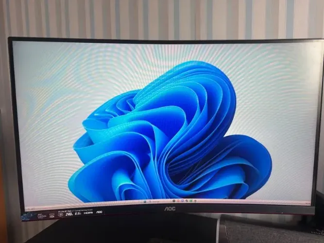 Monitor Gamer AOC 240Hz (Leia o anúncio)