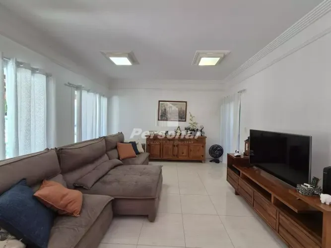 Térrea para aluguel com 180 metros quadrados com 3 quartos em Caminho Novo - Tremembé - SP