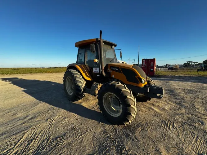 Trator Valtra A850 - 2017