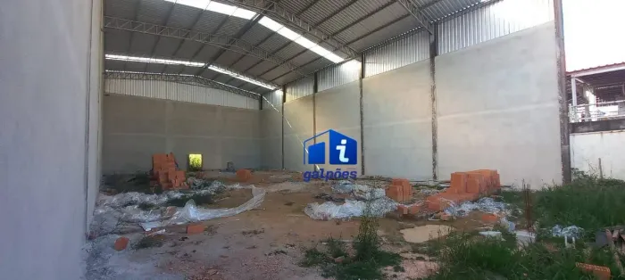 Galpão tipo loja com 1880 m² no Jardim Piemont - Betim/MG