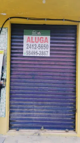 Aluga-se loja com ótima localizada em Campo Grande - RJ.
