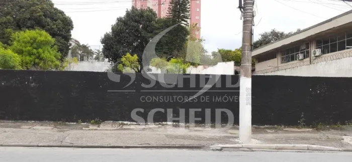 EXCELENTE TERRENO 1.914 M² COM 33,70 DE FRENTE BEM LOCALIZADO