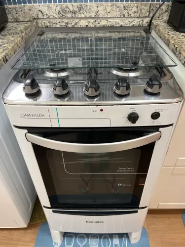 Fogão Esmaltec branco mesa inox