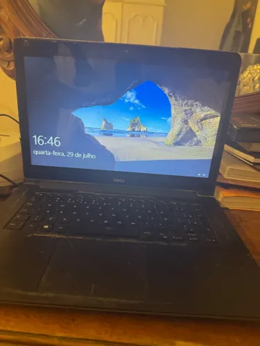 Dell latitude E5070 corei5 8gb ram/256gb ssd