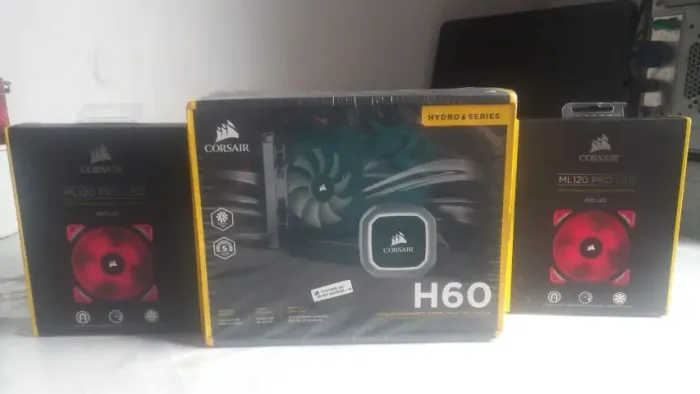 Water Cooler Corsair H60 Hydro Series NOVO - NUNCA USADO - EMBALADO NA CAIXA