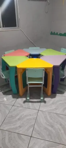 Conjunto de mesas e cadeiras infantil escolares