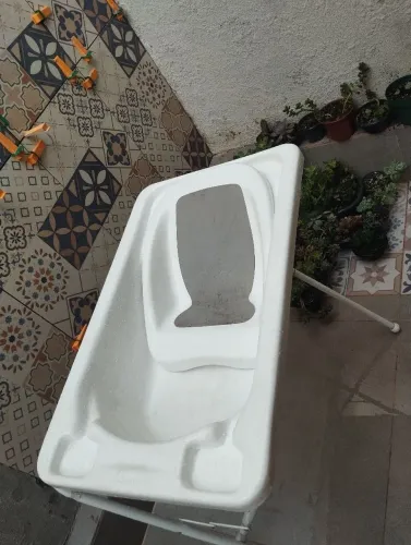 Banheira com suporte para banho