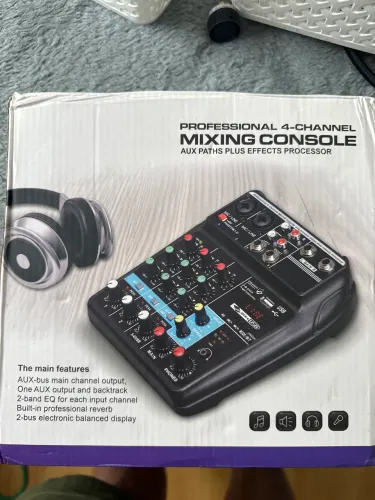 Mixing console