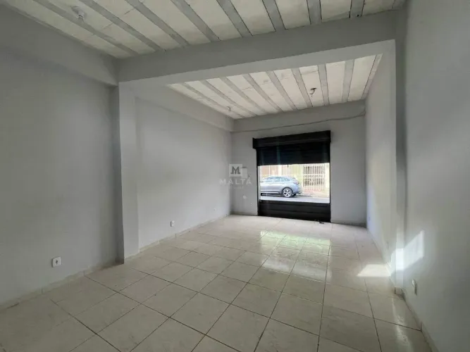 Loja Comercial Bem Localizada no Bairro Salgado Filho  Aproximadamente 35m²