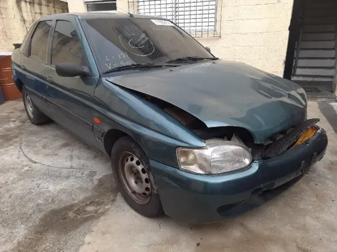 Escort Zetec 1.8 16v GLX 1997 - SUCATA para retirada de peças -Desmanche Credenciado